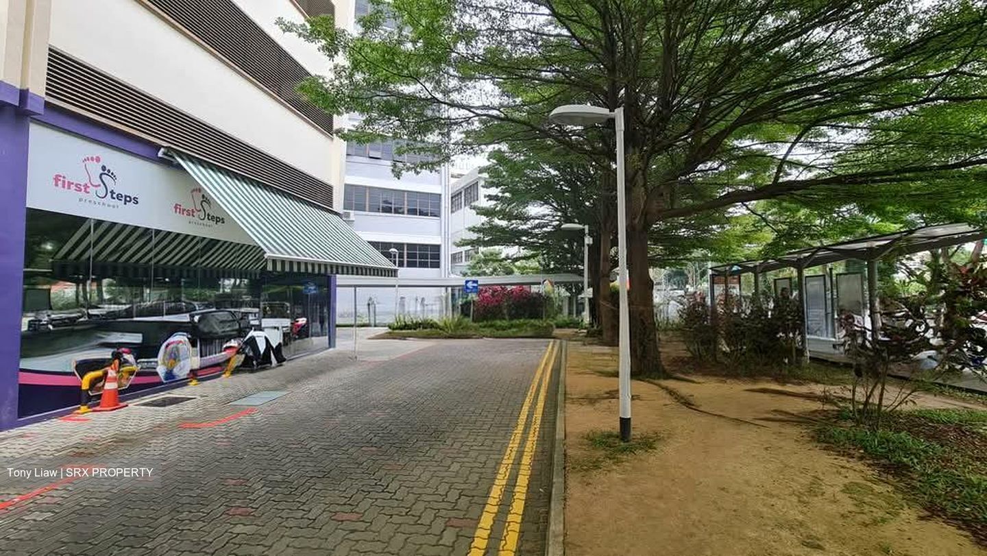 The Crescent @ Kallang (D13), Factory #567428251